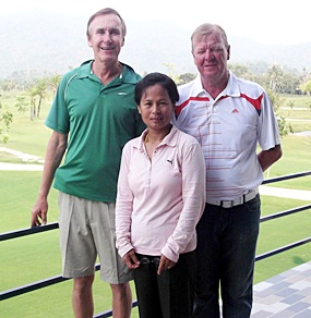 Monday winners Leif Kirkegaard, Henry Wong and Niels Hansen with the Admiral Dave Richardson.